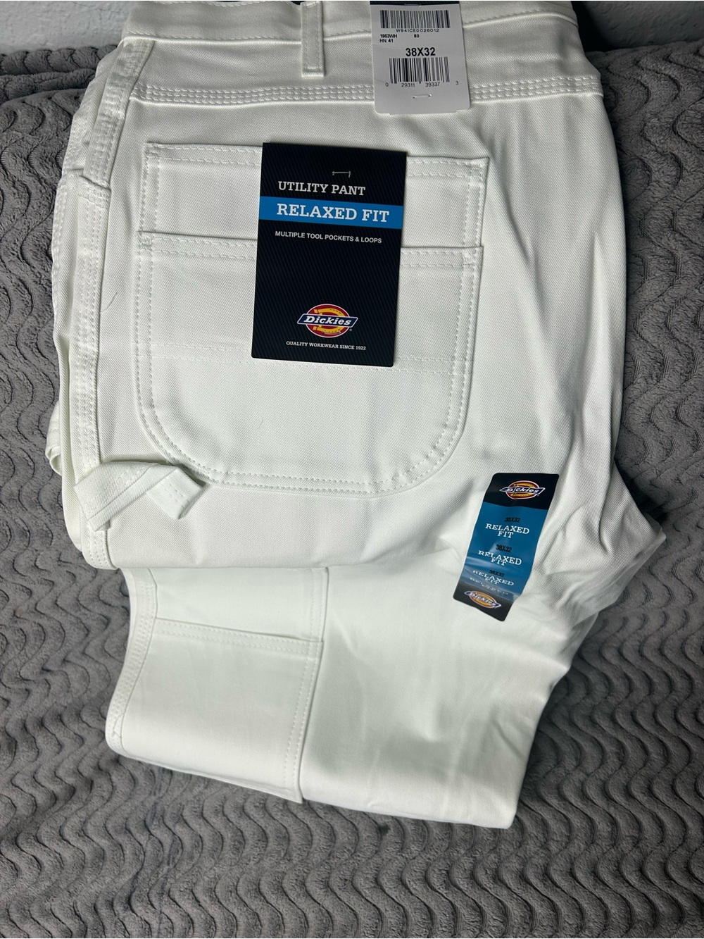 Dickies Men’s Relaxed Fit Cargo Pants - White - Picture 3 of 6